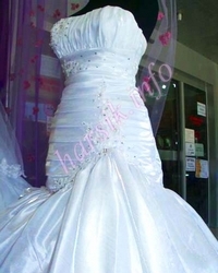 Wedding dress 810684571